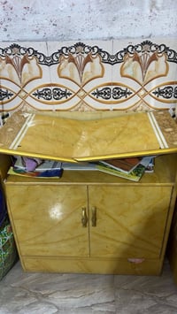 غرفة خشب • المدائن • قابل تفاوض