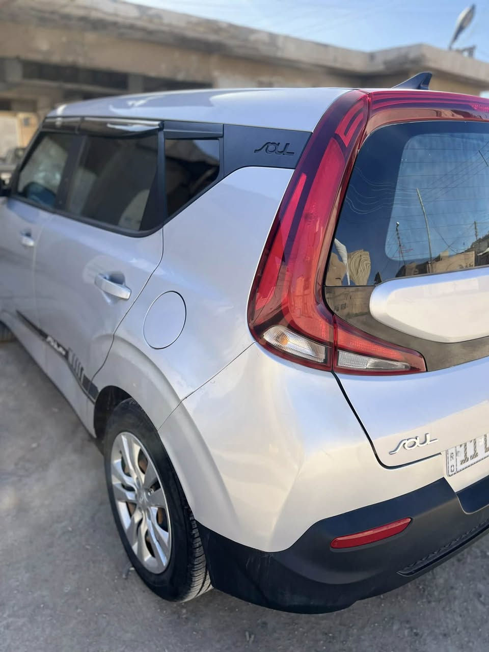 سلام عليكم 
***********
صول 2020 رقم بغداد بسمي هزه جديده و رقم جديد صور الحادث بلمنشور نفس الي بلحادث ممصلح بيها اي شي ع البلادي استعمال حلو نظيفه من الداخل ماشيه   69 ميل مكاني بابل المسيب السعر ب129 وبي مجال كلش قليل
