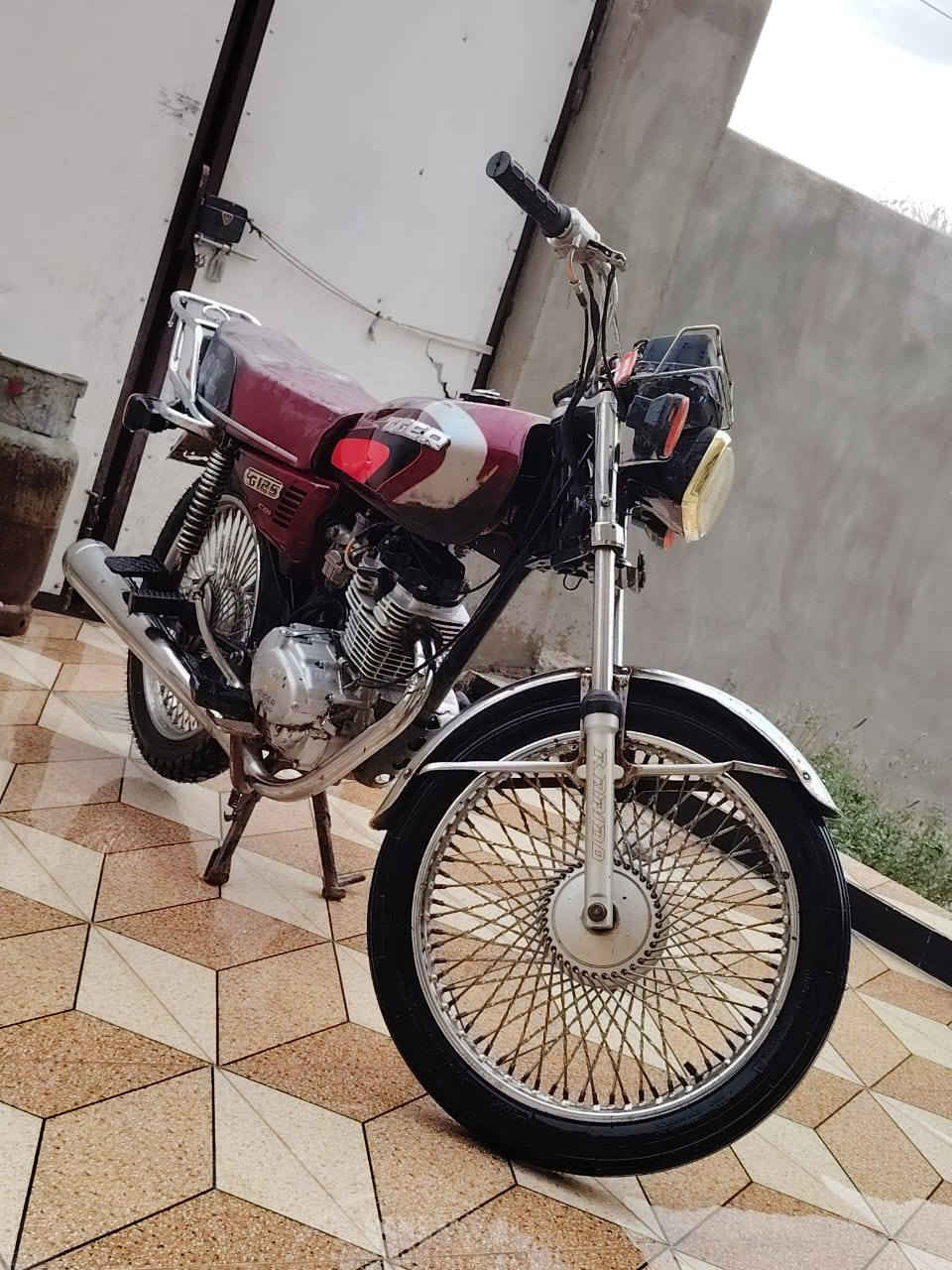 السلام عليكم دراجه تايكر موديل 20 كلش نضيفه ب 350 وبيه مجال حك جيتك *********** اوراق بيها موجودات
