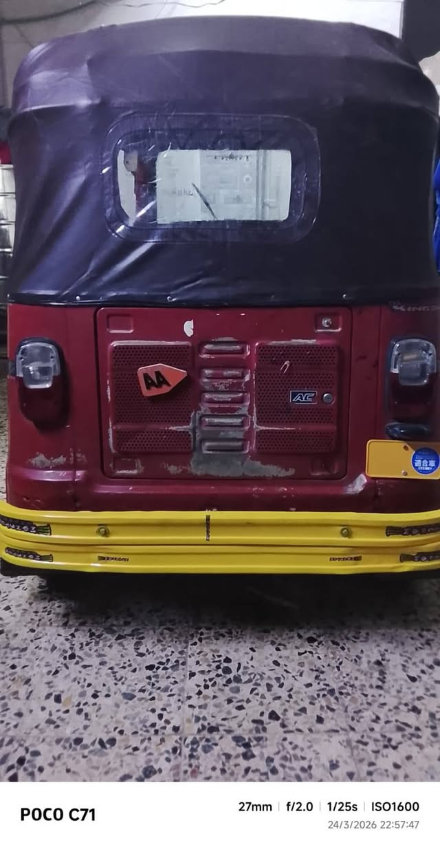 سلام عليكم تكتك تي في اس موديل 18 خير من صبغ بس الدوس جاهزه من كلشي أوراق سعر مليونين ٨٠٠ وبيه مجال عنوان بغداد مدينه الصدر ***********
