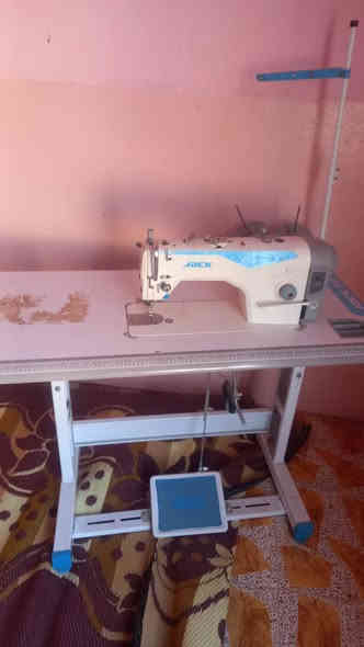 مكينه مال خياطه مستخدمه اقل شهر سعره 300 ول موشراي،لا يتصل***********
