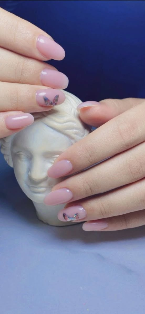 ((صالون ريفاني))

حفافه وجه ٨
تنظيف بشرة عميق ١٥
تنظيف بشرة ملكي ٢٥
صبغ شعر والميش يتحدد السعر بعد الشوف 
التسريح بعد الشوف يتحدد السعر 
لفتنك رموش ٢٠
لفتنك حواجب ٢٠
مكياج مدعوة ٢٥
مكياج مهر او خطوبة ٧٥الف 
مكياج حنة او عرس ١٢٥الف 

العنوان ،شارعالزهور داخل مجمع فنيسيا الطبي طابق ٤
للحجز نساء فقط:***********
