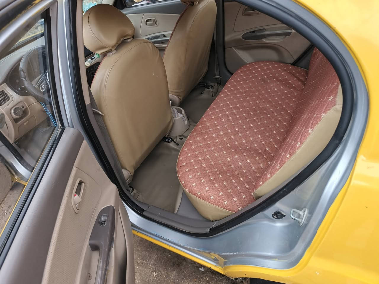 كيا ريو2012لبيع سياره جاهزه من كلشي بس جاملغ الايسرمبدل تخم تايرتبريد دوشمه خليجي كيرومكينه السعر85وبيهامجال اتصل***********
