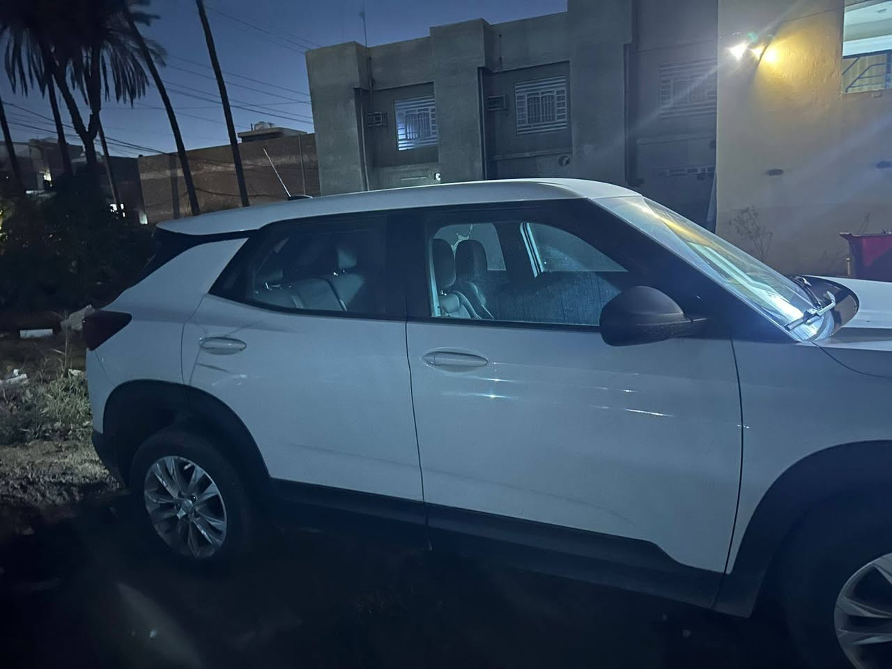 السلام عليكم
للبيع 

تريل بلايزر2023 LT

رادار امامي مع رادار مري جانبيه

شاشة (كاربلي+اندرويد اوتو) 

كامرة

مثبت سرعة

تحديد مسار

سويج السيارة 

وباقي مواصفات الLT

محرك 1500 تيربو 

 رقم بغداد تحويل ثاني يوم 

الضرر: جاملغ خلفي وباب الي خلف السايق مبدل نفس اللون والدعاميه الخلفيه نفس اللون هم جايبها بجم كبس ايرباك برده فقط
 صدر السياره شرط شركة وترايك زيرو السياره جديده خير من الله شغل واطلع وين متحب
السعر المطلوب 150 ورقه وبيها مجال شي قليل جدا 
ملاحظة : فقط بيع 
للأستفسار *********** او ***********
