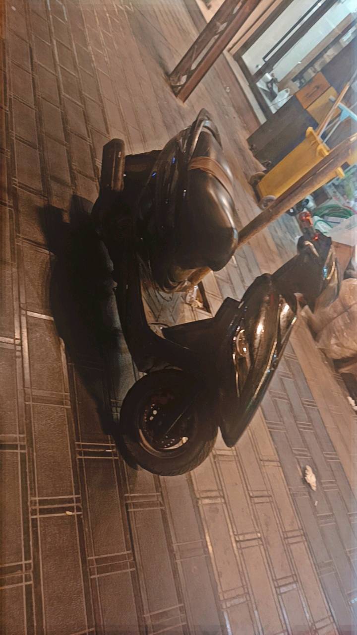 دراجه ثعلب نزلته رمبه جديده مابيه اي نواقص معدل سرعه خير من الله كلش قويه وخال كلجات رياضي وكابريتر رياضي نقصه بس شاشا  جيب مصلح وفحس اني واثق دراجه اشك كلش حلوه بس احتاجيت وريد ابيعه محركه ممفتوح وناعمه وخال كلجات رياضي فه صارت اتخوف كلش  قويه سرعه١٤٠ رايده 750 وبيه مجال❤ بس تره تصويري محلو بلحقيقه كلش حلوه ونضيفه