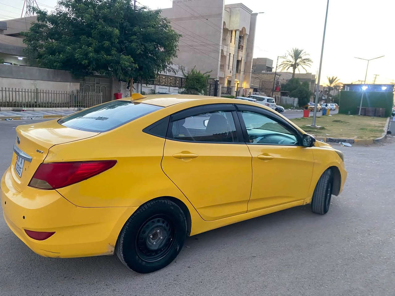 اكسنت موديل ١٢ خليجي محرك ١٦٠٠ دوش  قطرتين مصفره هيئه وغرامات باسمي كير تبريد محرك ممتاز  بدون دواخل السعر٦٣ مكاني بغداد الكرخ ***********
