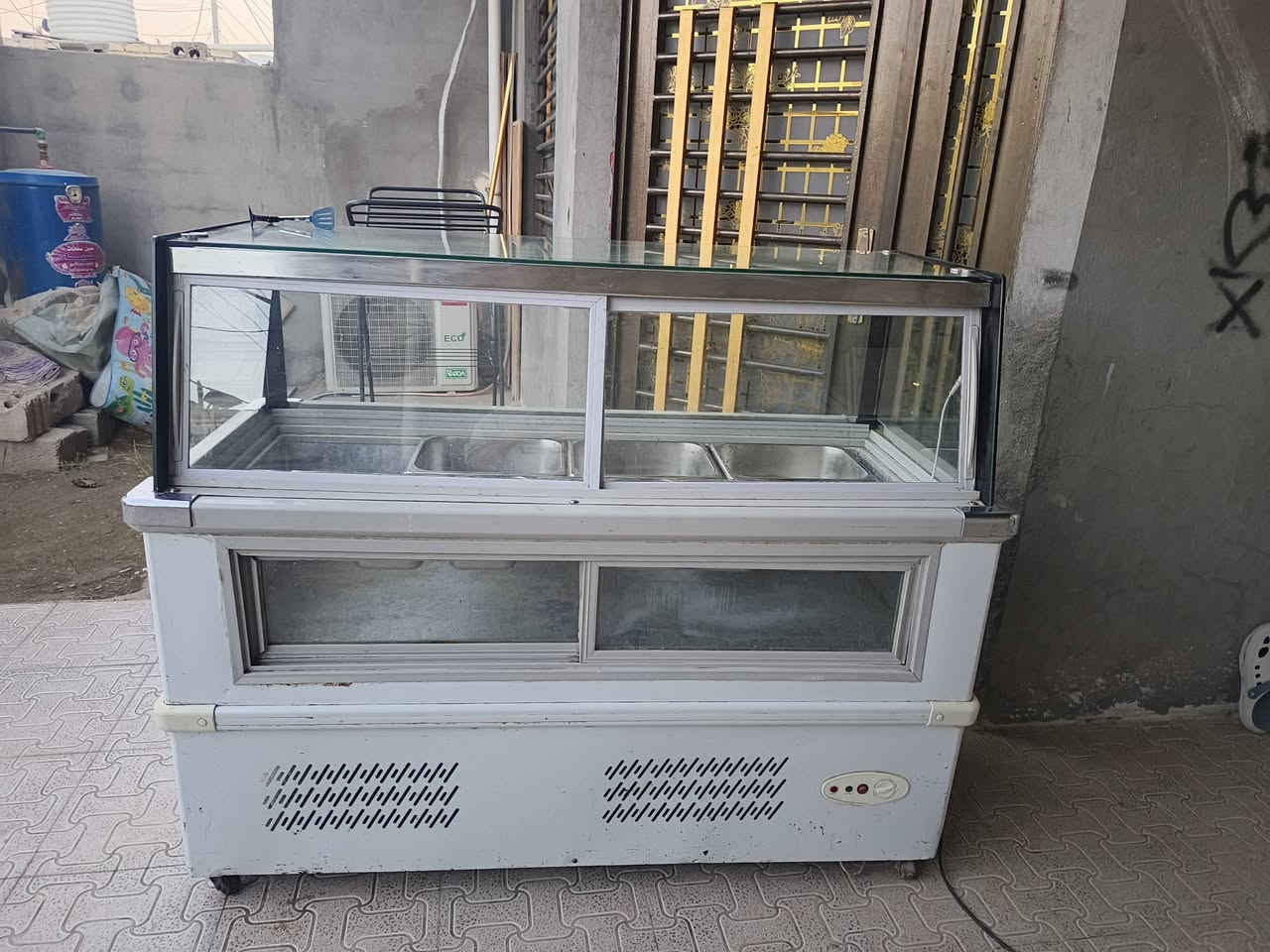 السلام عليكم. براد مقبلات مستعمل للبيع


**إذا كنت صاحب هذا الإعلان وتريد حذفه لأي سبب، رجاءا أرسل رسالة إلى الدعم الفني**