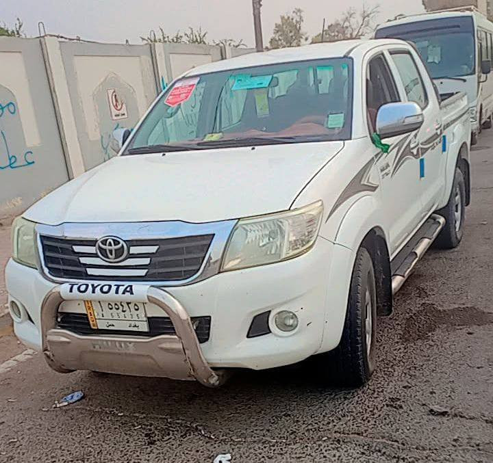 سلام عليكم بيكم هايلوكس موديل 2013 مكفوله كفاله عامه الشراي خاص ***********
