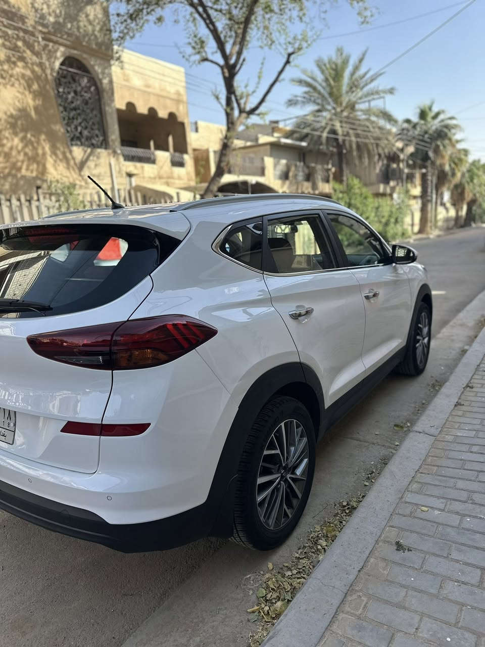 هونداي توسان 2019 خليجي  ماشية 26 الف فول قماره حديد خمس عدسات لايت وكامرتين السعر 193 $
***********
