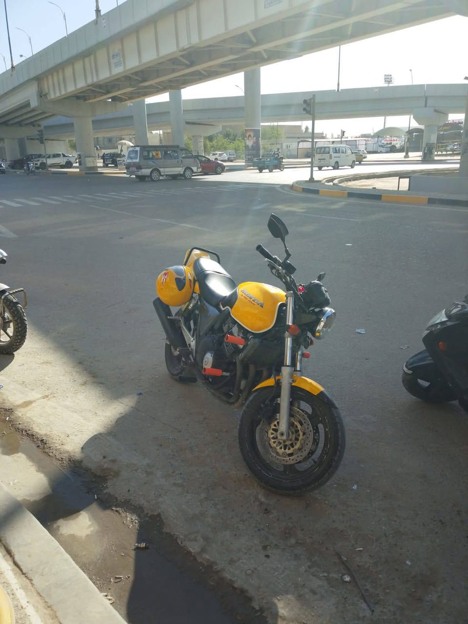 السلام عليكم دراجه سيبي فورمكينه 400جيل الاول معدل فول كهربائيات كلهن شغاله مكينه فول مانفتوح خرسه اوراق اصوليه ***********
