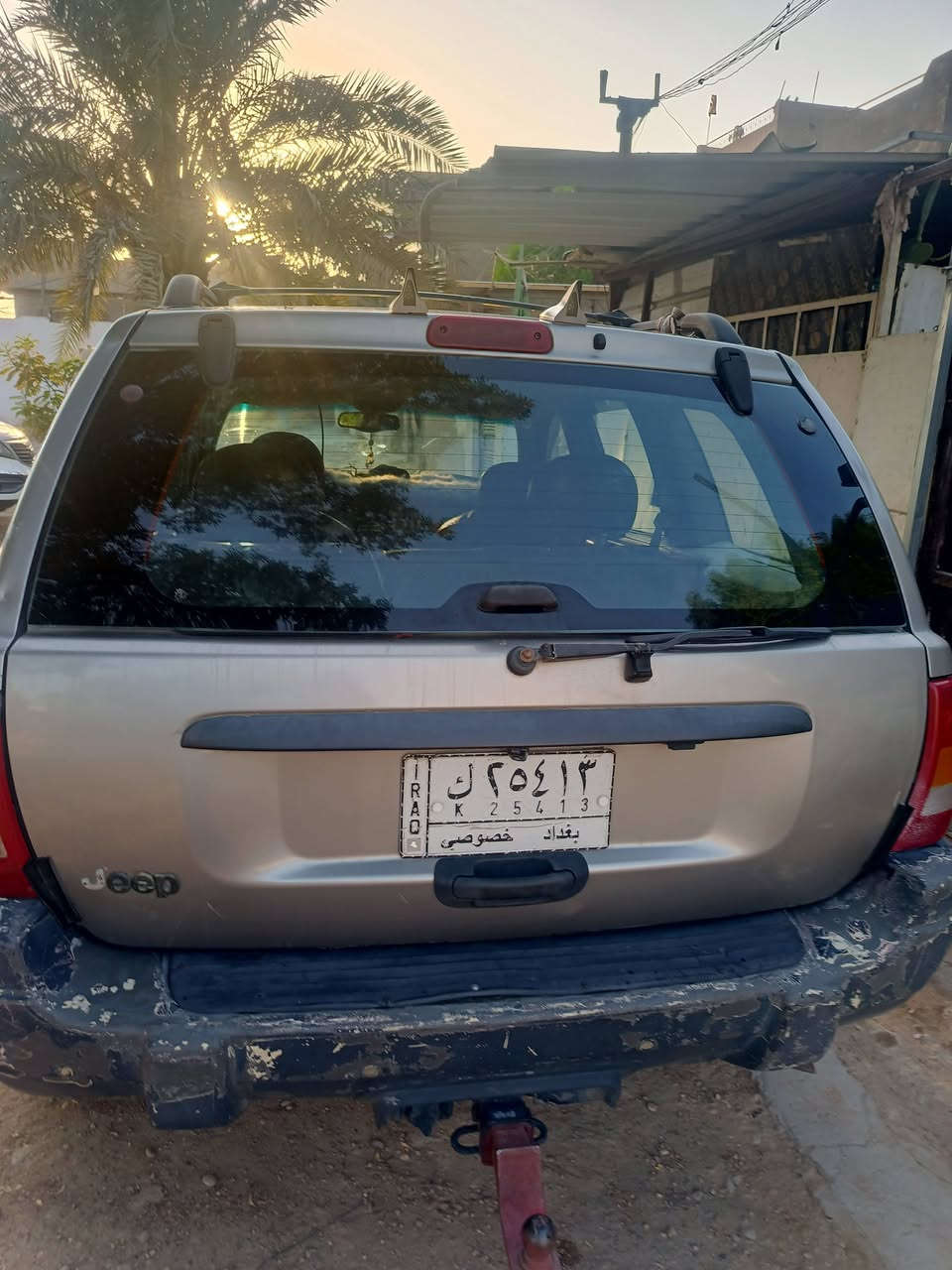 جيب لبيع  موديل  2000 سعر. 63 ورقه بيه مجال *********** بغداد السكان
