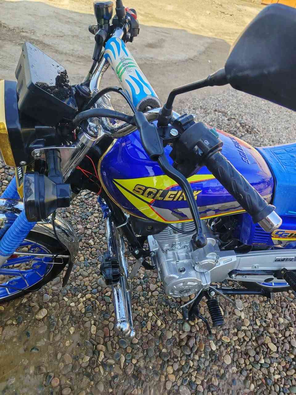 السلام عليكم 
ماطور سولينگ للبيع موديل 2025صفر بعده ماشي قليل جداً شاشه ايباد منفيس بصمه سويجات كامله صفر ماطور مال جنيه ال سعر 750وبي مجال 
مكان الشرقاط الايسر قريه عويجيله 
***********
بيع فقط
