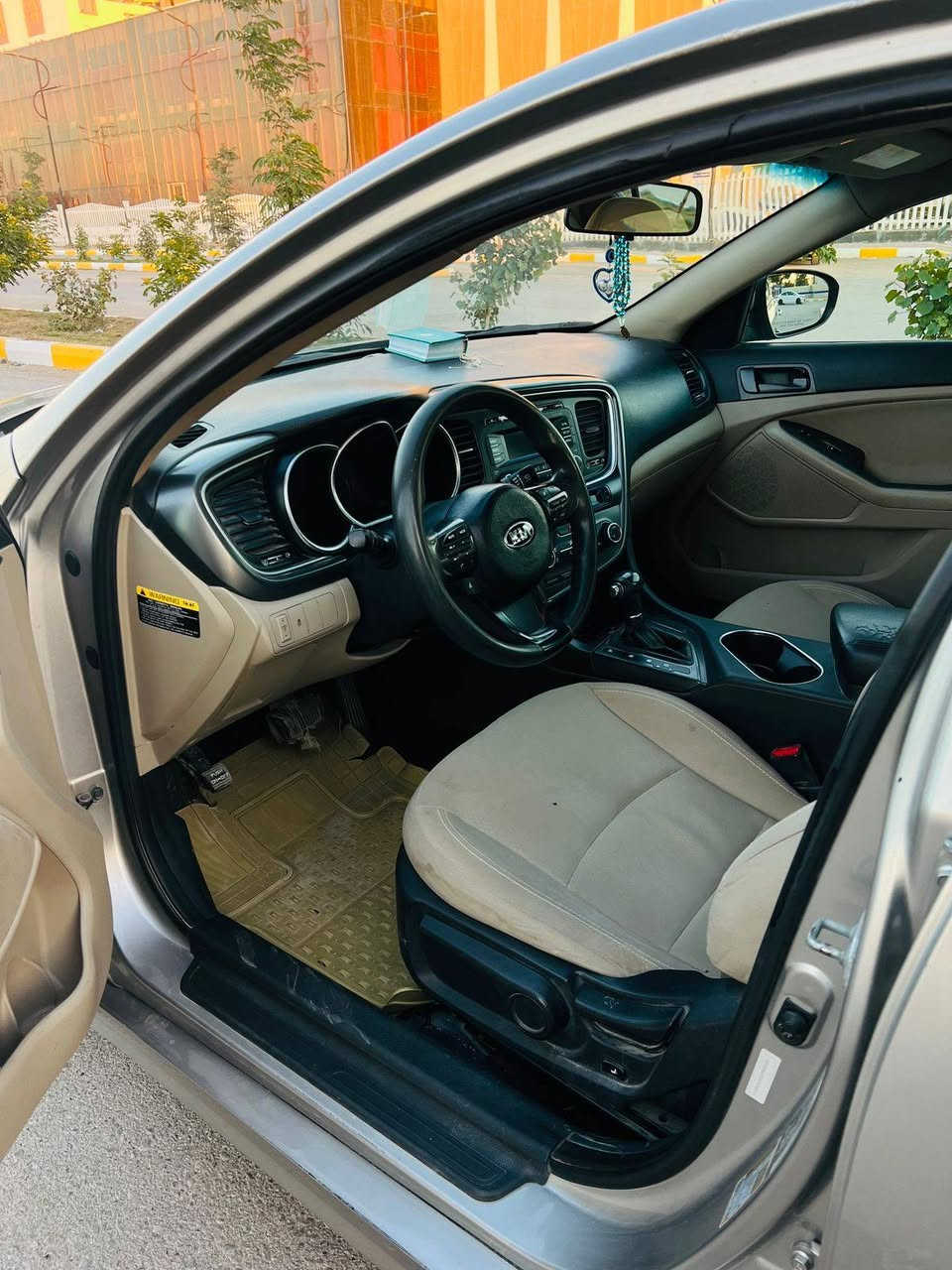 سلام عليكم ورحمه الله وبركاته اوبتيما موديل 15 تخم تاير حداديه سياره بيها فقط بنيدل سياره جاهزه مال جناي ماشيه 106 نص فول  المكان ناصريه المركز الاستفسار على هذا الرقم سعر 117. ***********
