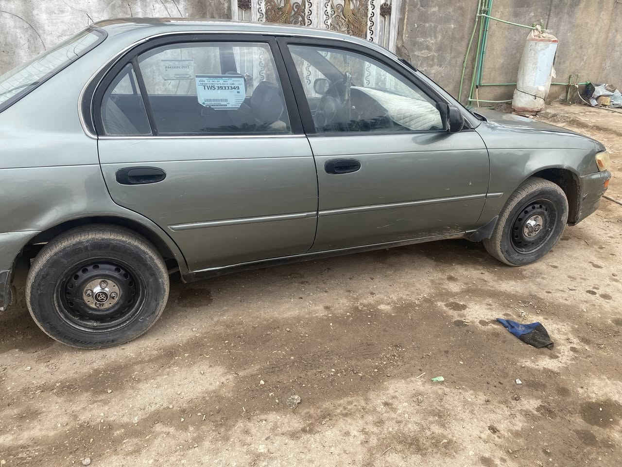 سلام عليكم كورلا للبيع مديل 92مكينه 1600توني شاده كير بيه ضعف كهربائيات كله شغاله سياره خير من الله حلوه مرتبه رقم جديد بسمي مداور ثاني يوم سعر 46وبيه مجال هاتف ***********بيه وتساب
