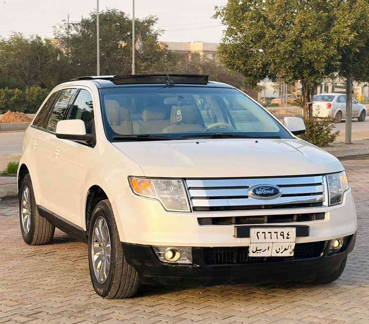 (( السلام عليكم))
من رخصة الادمن   
السعر ( 103 )$ ورقه
فورد ايدج  موديل 2010 
سياره خليجيه فول الفول مواصفات
للاتصال ***********
سيارة بيه شويه من جاملخ خلفي فقط 
صوره سونار مرفق ويا الصور سياره
فول الفول SEL 
محرك 6 سلندر  
حجم محرك 3500
سياره وضع شريكه 
كامره
اسلايت 
كشنات كهرباء    
 تحكم استيرن 
حساس خلفي 
مانع انزلاق 
 تبريد ثلج منضومه تبريد كله جديد 
تدفئة شغال
كير محرك جديد 
تخم تايرات جديد
صدر امامي خلفي جديد
‏كهربائيات—كله شغال -شرط سياره جاهزه
سياره مابي نواقص بدون مصرف جاهز 
رقم أربيل 
شرط تحويل او غرامه 
عنوان ديالي خانقين
