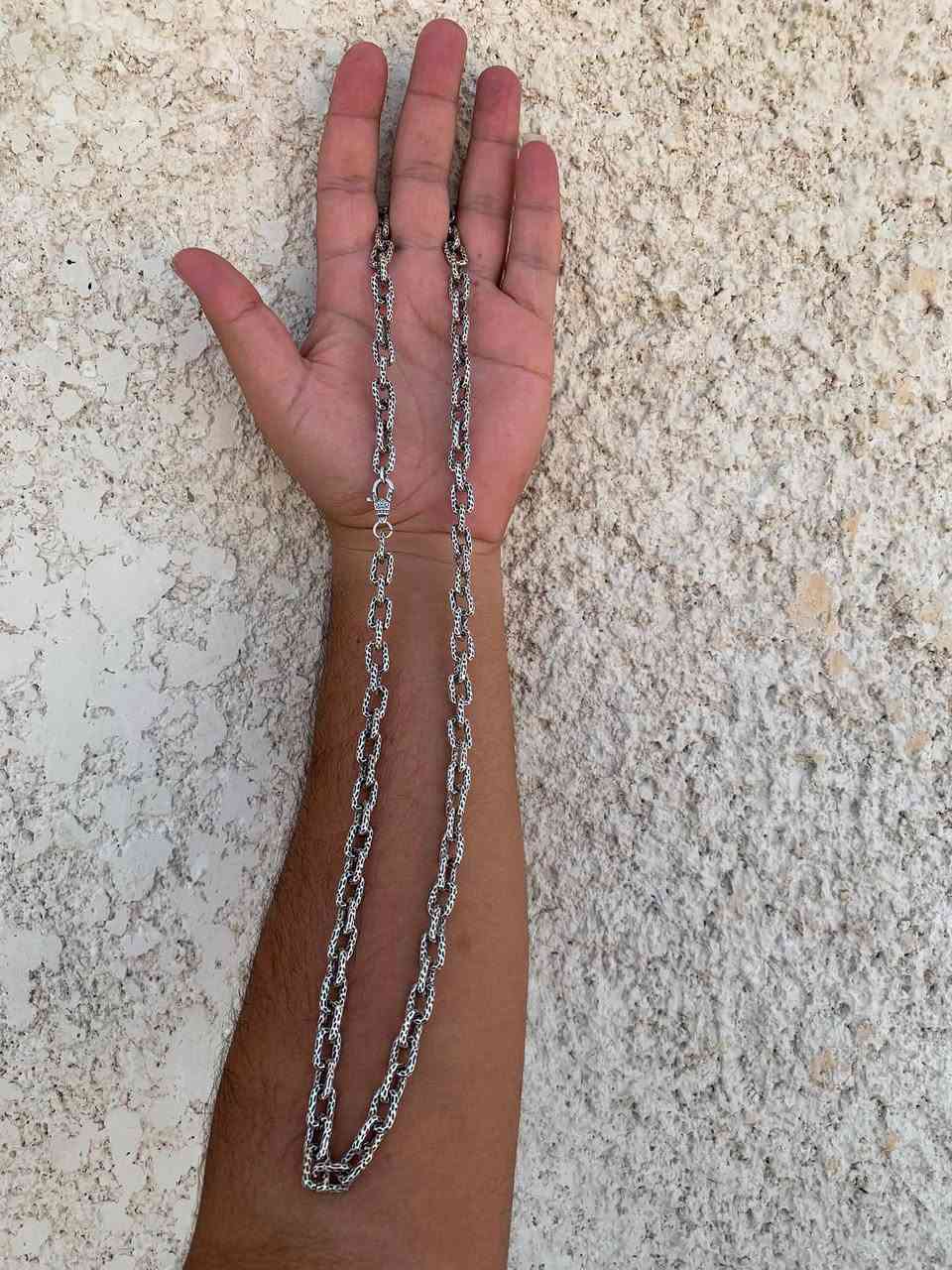 جديد غير مستخدم (جديد)سعر الغرام 3500

وزن 75  ايطالي 925
تواصل و راسلني خاص 
***********
