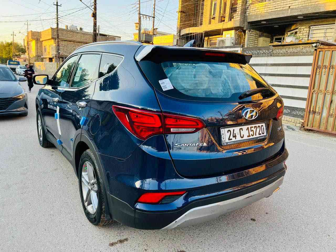 السلام عليكم عندي سنتافيا سبورت موديل 2017 وارد امريكي السيارة بدون قطرة صبغ بيها بارد بالجاملغ الامامي هذه حادثها رقم شمالي بأسمي تريد تحويل تريد وكالة صور السونار مرفقة بالمنشور 
1-شاشة 
2-كامرة دوارة 
3-فور ويل 
4-مكينة 2400 
5-ويل كب 
6-داخل لونين 
7-سبعة راكب 
مكان السيارة بغداد الطوبجي رايدها ب140وبيها مجال بسيط للاستفسار الاتصال *********** بغداد, العراق
