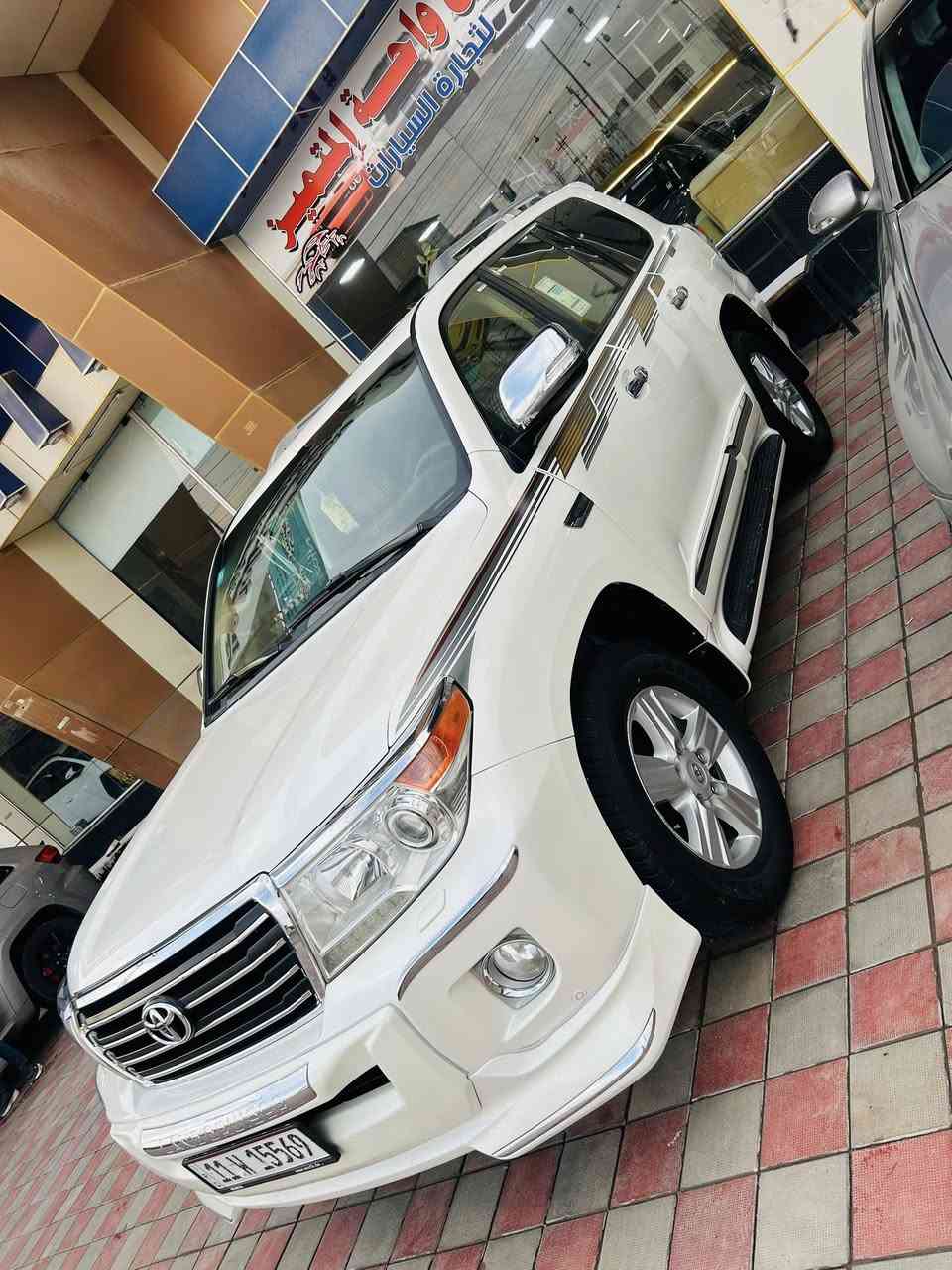 سلام عليكم لاندكروز البيع موديل ٢٠١٥ بيه صبغ القماره فقط السعر ٣٤٠ $بيه مجال الباقي كفاله حته من البارد  

المكان الانبار الفلوجه 
***********
