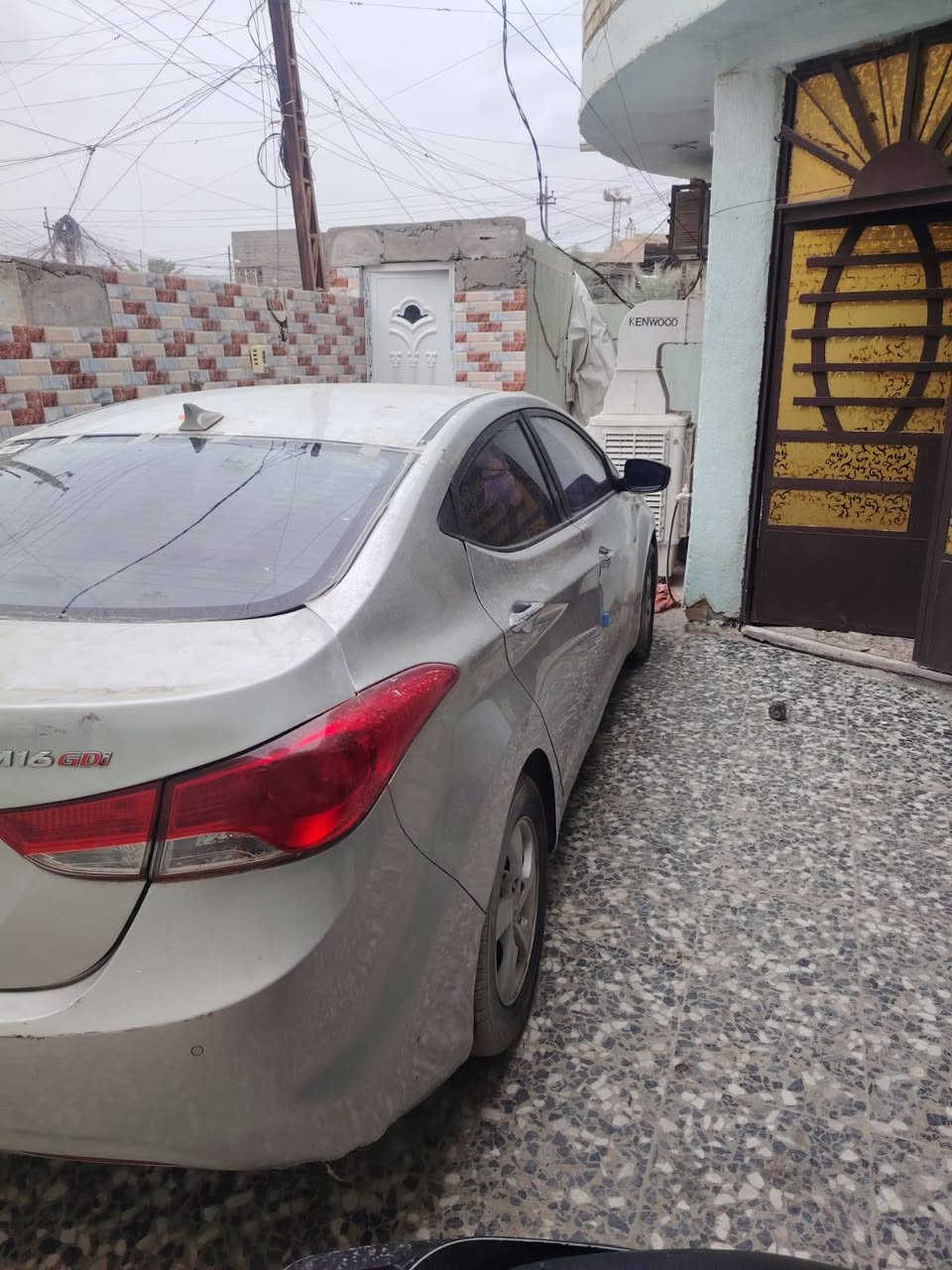 السلام عليكم النترا 2012 كصتين السياره جديده هسه جهزت العنوان بغداد السعر 44 وبيها مجال بسيط ***********
