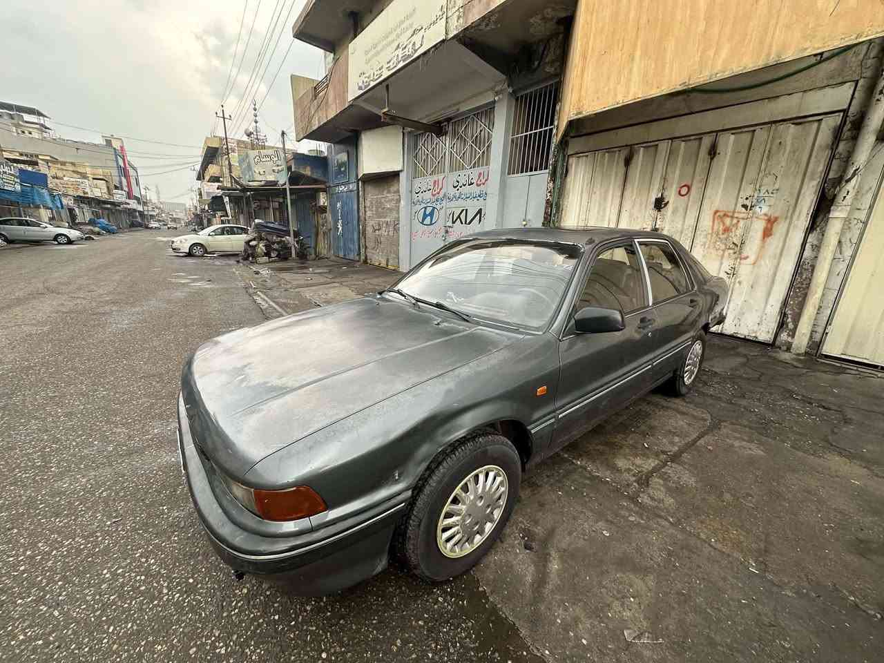 السلام عليكم
ميتسوبيشي كلانت
محرك شرط تبريد شرط 
رقم نينوى خصوصي كابون بانزين
فتحت سقف جامات كهرب مري كهرب مساند يد
نصف جاملخ صبغ ويوجد ضرر ب دعاميه الخلفية وضرر بداير جاملخ الكدام خفيف
طخم السياره جديد 
دواخل السياره وضع بلادي 
‏‪0772 935 0072‬‏
***********
السعر 36 مجال بسيط
