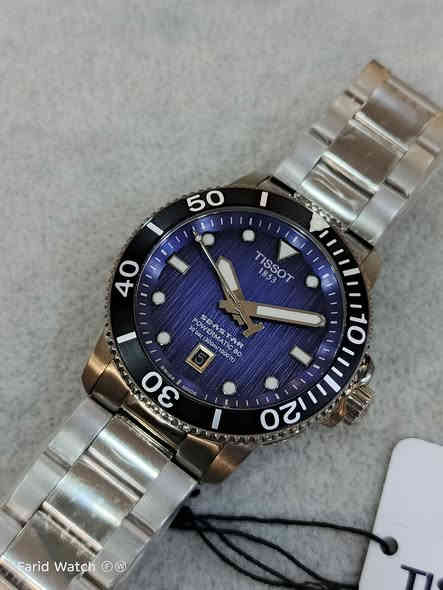 تيسوت .. Tissot اتوماتيك 
استيراد .. خاص مواصفات سويسريه
متوفر : لون مينه أسود وازرق 
المواصفات :
ساعه ستانلس ستيل .. قفل بحري 
رنگ دوار .. ارقام لمينوس زجاج ضد 
الخدش .. ماكنه 25 حجر كريم 
القطر : 43 m
السعر : 135 $  توصيل مجاني 
التواصل : 
خاص ( ماسنجر ) 
او … واتساب ***********

#البصراوي 
#للساعات
#اختيارك 
#الامثل
