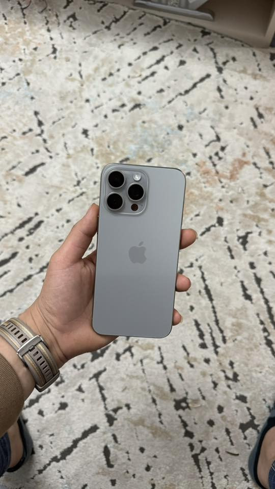 للــبيع ايـفون 15 بـرو مـاكس الذاكرة 256 البطارية 93 دبل سيم كارت  ZA جلخ مابي شرط غراض كاملة العنوان الـموصل السعر خاص 
رقم الموبايل ‭0750 098 8955‬
