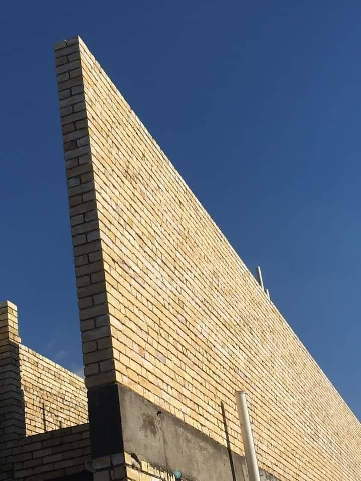 السلام عليكم خلفات بناء 2
نشتغل قطعي وعلى الدبل  بناء درجه اولئ مع النظافة بعد إكمال البناء
 هاتف*********** 
والله يرزق الجميع
