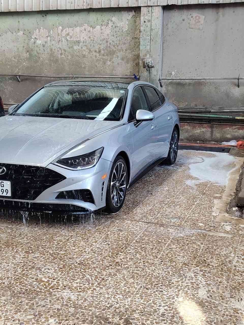 السلام وعليكم
سوناتا للبيع سمنتي سقف اسود 
مديل 2023  رقم اربيل 
موصفات المتد فول واحد على واحد
محرك 1600 توربو 
تشغيل عن بعد 
سياره تمشي  بالجهاز
شاشة داتشوب
اربع انضمامة قيادة 
خمس كامرات 360 درجه
توقف ذاتي اوت ستوب
رادارات جانبيه بالمرايه
سقف بانوراما
تدفئه و تبريد قطعتين 
كشنات تدفئه و تبريد
كشنات كهرباء النفر والسائق
هيتر ستيرن
كامرات جانبيه مكان العداد من تفتح إشارة يشتغلن
لايت زينون اربع عدسات  يشتغل اوتو
وبعد موصفات المتد معروفه 
ضرار سياره قطعتين باب وجاملغ  بدون ارباكات
مكان السيارة الموصل
رقم الموبايل الشراي خابر وتدلل ***********
