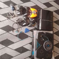 للبيع • بلايستيشن • خاص