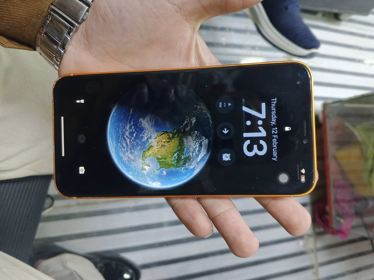 سلام عليكم ايفون xmax. ذاكرة256جهاز نضيف مابي أي مشكلةسعرة200وبي مجال مكاني بغداد زعفرنية ***********
