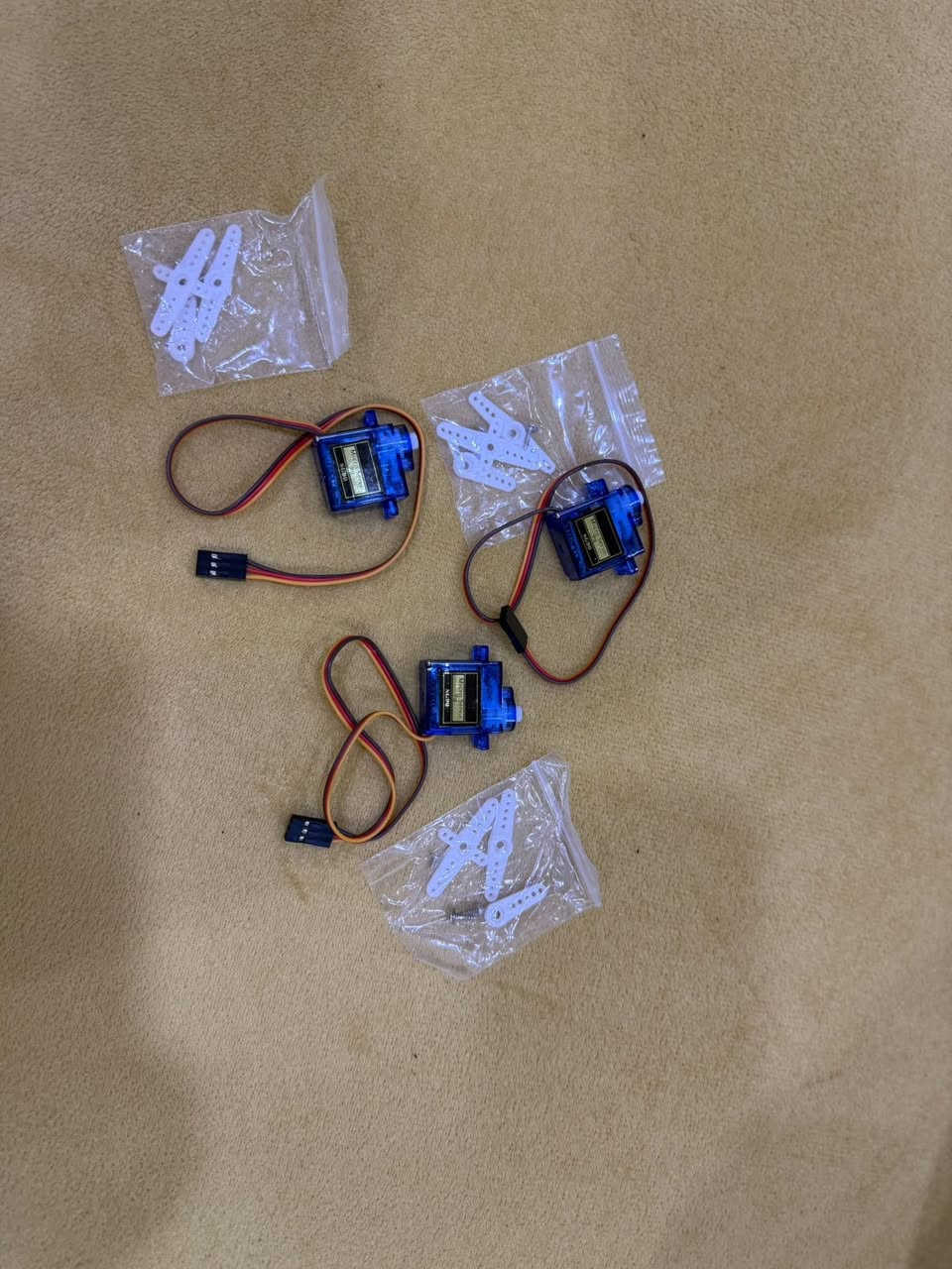 متوفر عدد سيرفو للبيع


**إذا كنت صاحب هذا الإعلان وتريد حذفه لأي سبب، رجاءا أرسل رسالة إلى الدعم الفني**