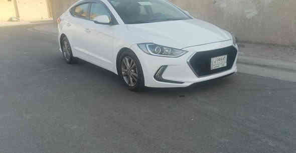 سلام عليكم الاستفسار ***********السعر 115 للبيع النترا موديل 2017 امريكي  سياره بيه بس جملغ خلفي كلير ولباقي مكفول السياره ليبل واحد  وبيه تقشير شويه كير ومحرك وحداديه وتبريد شرط جدد محرك 2000 دوش جديد مامفتوح السياره فول الخير فتحه سقف بصمه بصمت ابواب شاشه كامره تحكم جهتين لد بلايت بيه بعد موصفات رقم بغداد مشروع وطني السعر 115
