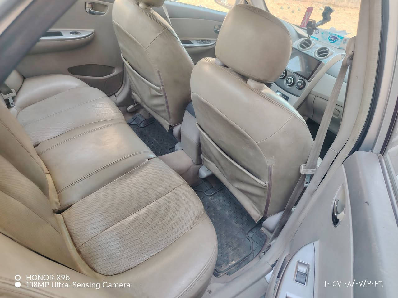 السلام عليكم byd g3 2015 كير ومحرك خير من الله كشر مثل ماموضح بصور تجي تفحص وجيك تريد تسوي سونر انته حر سيارا باسمي سعر 42وبيها مجال للشراي مجود خاص و على الخط *********** مكانها بغداد ابو غريب قرب بدور بغداد
