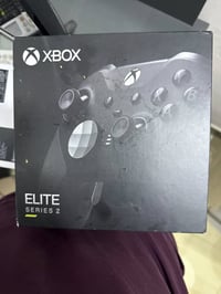 يد Xbox Elite Wireless Controller Series 2 أصلية — كاملة مع الكيس والإ...