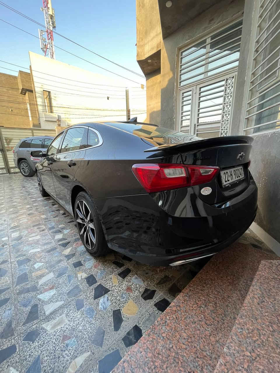 شرط ارخص ماليبو بالعراق كفاله من الصبغ والعباس مابيهه صبغ فقط بارد كلش قليل حادث امريكا دعاميه وشديت دعاميه جديده بعدها مامصبوغه وبالعراق صار عندي بارد بالباب الخلفي فقط والدوسه شي خفيف كلش بديها كارتون ورقمها اربيل تحويل راعيها بغداد بالضمان سياره ماشيه ٤٣ فقط 
***********
سعرها ١٠٨ وبيهه مجال كلش قليل والله مشتراتها ١٣٥ ورقه بس الحاجه تجبرك تبيع
مكاني بالبصره
