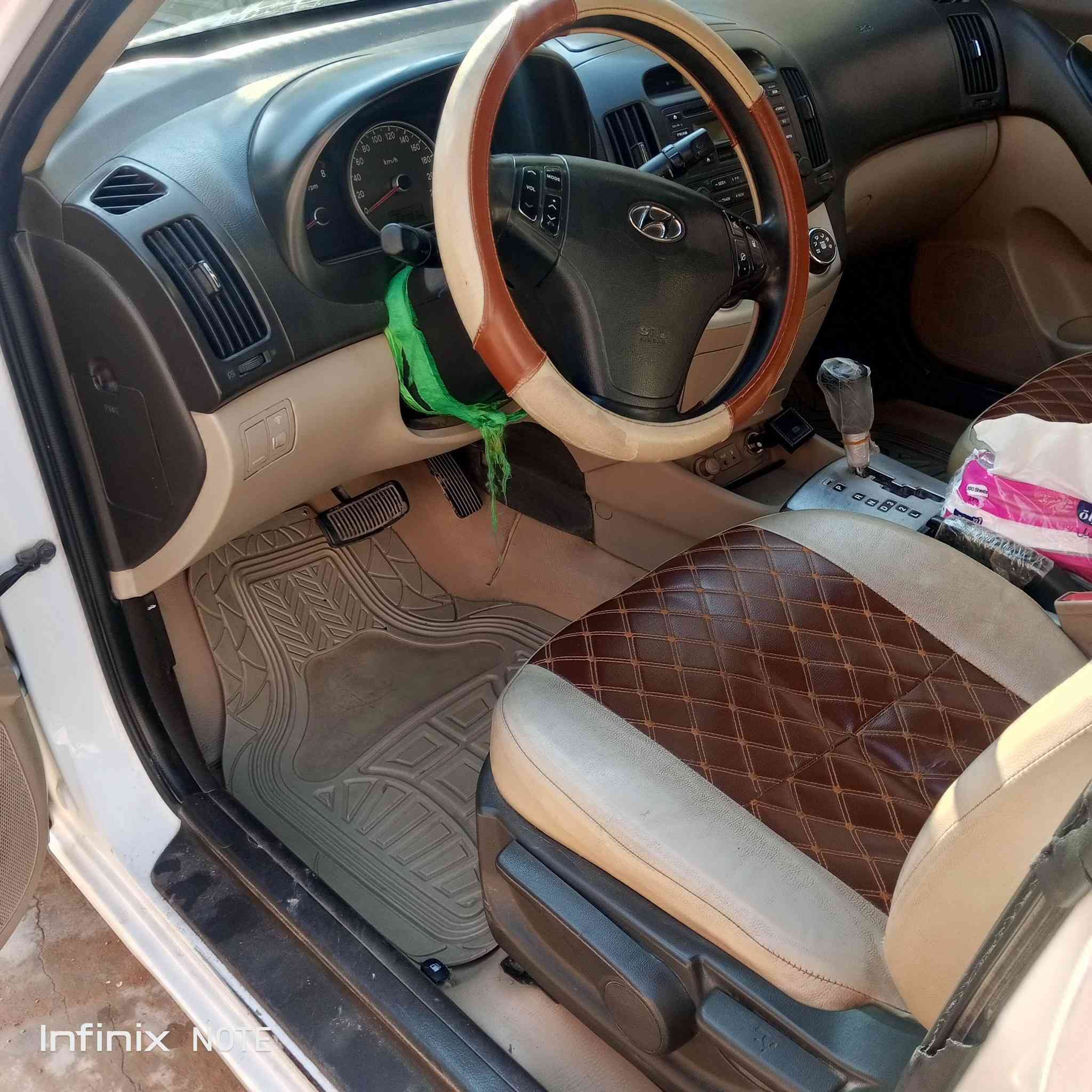 للبيع افانتي 2008 رقم بغداد بأسمي سنويه ثاني يوم تحويل عقد مروري بعد البيع مباشره مكينه مكفولة وكير تخم تاير فقط صبغ نصف الباب عكس السائق والشخوط الواضحة بالفديو السعر 103وبيه مجال للطيبين المكان ديالى بعقوبة الاتصال على الرقم التالي ***********
