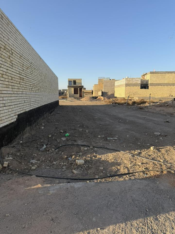 السلام عليكم
قطعه ارض للبيع
200م
الواجه 10م
النزال20م
طابو زراعي سند 25
حي الحمداني الجديد (الشركه الصينيه)
مقابل كورنيش حي البكر 

للاستفسار /***********
