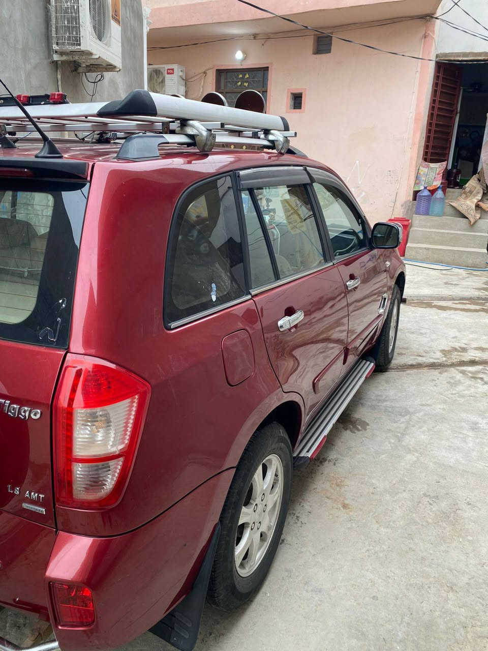 السلام عليكم شيري تيكو ٢٠١٣ السياره نضيفه كلش محرك محور تحوير مضبوط كورلا السياره كلش حلوه ومتعوي عليها مال جاي صارلها ٥ سنوات على ايد وحده عليها كومه كماليات واضائات السياره كلشي مناقصها كير مكينه تبريد تدفئه كهرباىيات  كله شغال بشرط عارضها ب ٦٨ وبيها مجال كلش بسيط مكانها ديالى جلولاء وباسمي السياره تحويل ثاني يوم 
متواجد رقم وانترنيت 
*********** خناقين, ديالى
