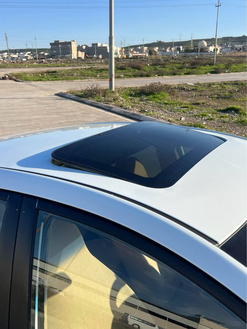 ( هوندا اكسنت       2012 فول فول توماتيك )
 (اسلايت /قفل مركزي /جامات كهربائي )
( الصبغ 2 قطع جاملغ سكن او حاملغ خلف السكن )
(گير ابشرط مكينه ابشرط )
( رقم هزا سنويه جديد  شرط التحويل )
(العنوان دهىك قضاء برده ره ش )
(***********) 
(***********) واتس رب 
( السعر       93    $   ورقه او بي مجال ) اكر, نينوى
