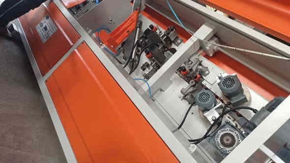 لاصقه 4مراحل  اوز قونيا. تركي 
2021موديل 
اربيل صناعه جنوبيه خلف شركه اوسكار فرع نجارين 
***********واتساب 
***********واتساب
