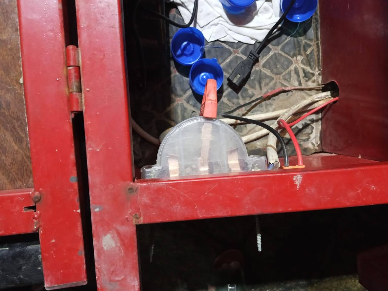 ستوته شحن للبيع السعر مليون وبيه مجال بصيط ١٠ بطاريات تخم تاير مال كيا حمل للاستفسار الاتصال على *********** مكانه بغداد
