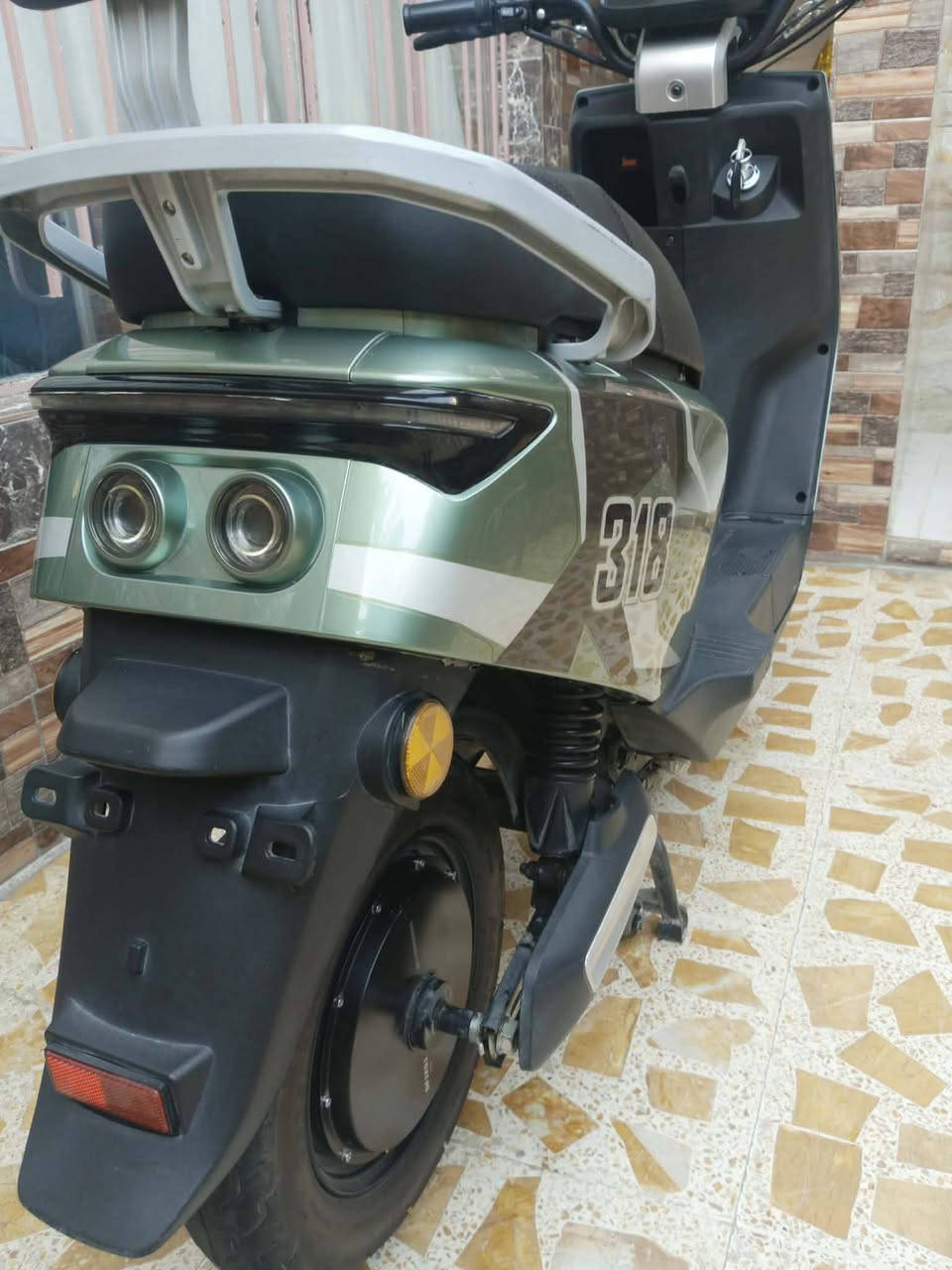 ماطور شحن للبيع 318 ماطور شرط الفحص السعر 650 الرقم *********** بي واتساب
