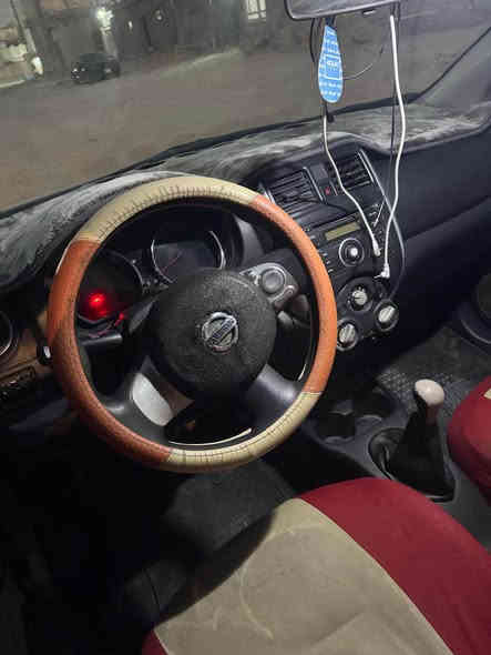 نيسان سنّي  للبيع  14وارد امريكي  مشروع وطني السعر 75$وبيها مجال  و بيها ضربه ب جاملغ الأيمن *********** الزبير
