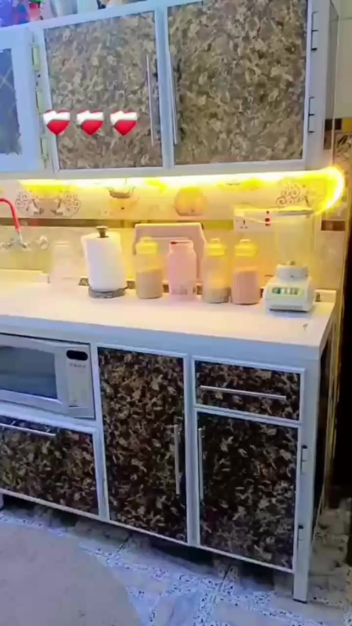 سلام عليكم كاونتر للبيع مترتين و٣٠ والفوك متره و٣٠ نضيف مثل مموضح بصور سعر ١٧٥


**إذا كنت صاحب هذا الإعلان وتريد حذفه لأي سبب، رجاءا أرسل رسالة إلى الدعم الفني**