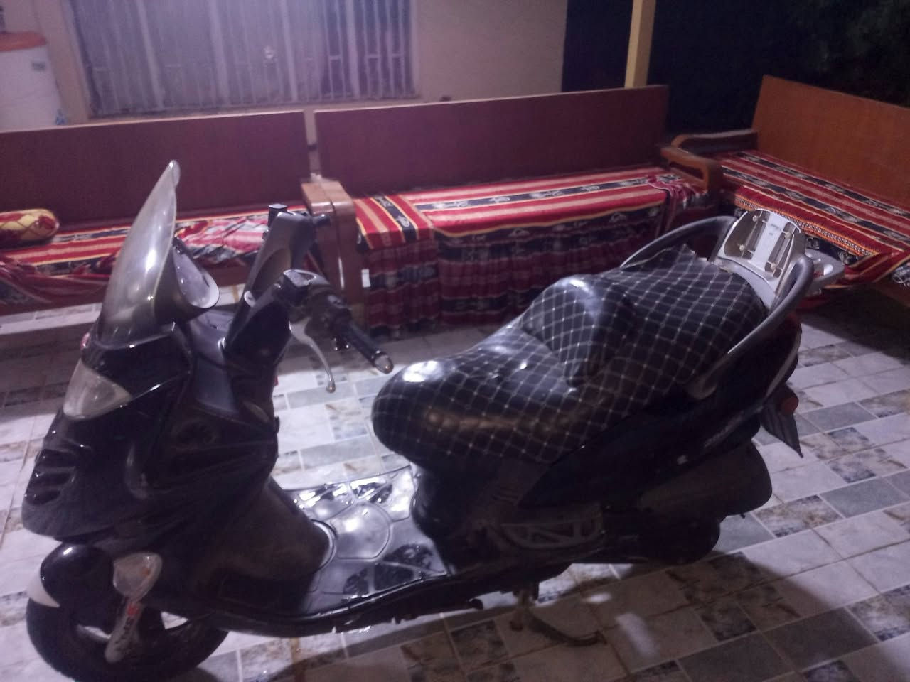 سلام عليكم دراجه للبيع كاملة من كلشي محرك 250مراوس ماكو مشكلة السعر 600بيهة مجال   ***********
