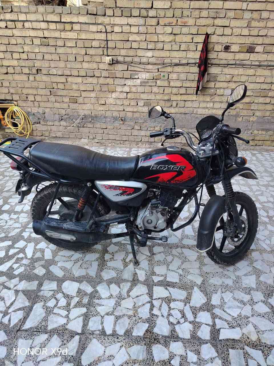 سلام عليكم بوكسر للبيع موديل 2023 مرقم وكاملة لوحة وسنوية عربي تحويل ثاني يوم مكفولة كفالة عامة مابية اي نقص  سعرها مليونين و٥٠٠ وبيها مجال لشراي يتصل ويدلل مكاني حي اور أم الكبر والغزلان رقم ***********0
*********** وتساب ورصيد
