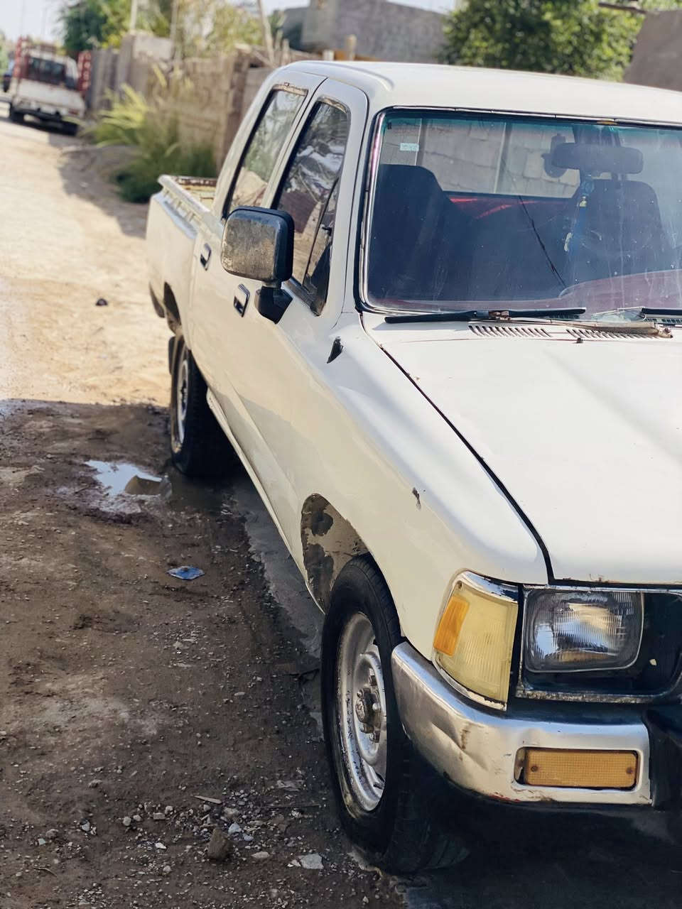 سلام عليكم سياره تيوتا بيكم دبل قماره
موديل 91 
السياره رقمها انبار وبيها مشروع وطني شرط تحول وين ما جان  وصحبها بديالى  
سيارت مصبوغه حزام بس للجماليه 
ستيرن بور 
حداديه كامله 
كهربائيات كلها شغاله 
سعرها 52 وبيها مجال للطيبين عنون السياره ديالى بعقوبة  للاستفسار ***********
