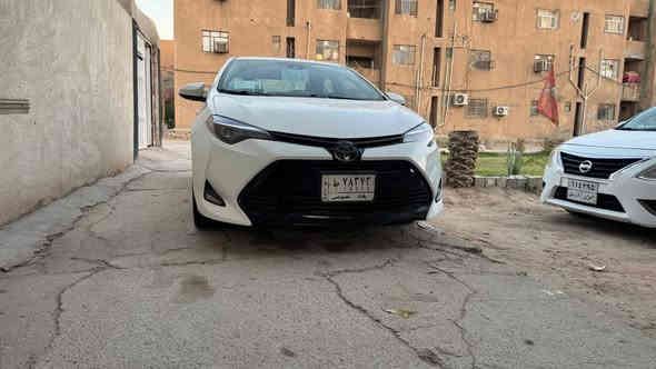 السلام السلام عليكم ورحمة الله وبركاته
للبيع  كورلا 2018 مقدس 
 لون ابيض (Le) كامره ..رادار ..مانع  انزلاق..ايكو..اسبورت  .. فول تحكمات .. تدفئه تبريد كشنات .. دوشمه و ارضية جلد رقم بغداد باسمي سنوية لل2030 رقم جديد تحويل مباشر 
ماشيه 145 كيلو يعني 90 ألف ميل  السياره استخدام شخصي حلوه ونصبتها تخبل وخير من الله صور حادثها منشوره بيها صبغ نص باب وشبرين بالبنيد  صور حادثها وسونارها بالمنشور 
نظام ايكو وسبورت
 تبريد ثلج مكينه كير  كفاله 
  السعر 140 وبيها مجال تشوف وتقتنع وتفكس عيوني 
  للاستفسار اتصال او واتساب ***********
مكاني بغداد الحريه قرب جسر دباش
