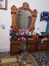 غرفة نوم مستخدمه شهر فقط مكان بغداد للتواصل الاتصال على الارقام 077071...