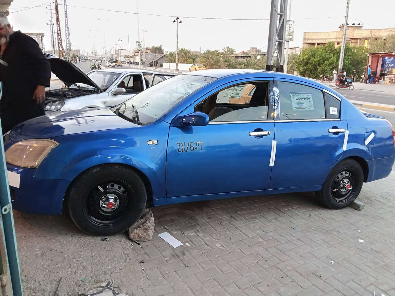 شيري اي فايف للبيع سياره كير اومكينه اوتخم تاير مكفولات حداديه نص،عمر مكفوله من ضربه اوتبديل ابلديه كله مصبوغه جراد اولون فتحنا سعر 24 عنون بصره  ***********

